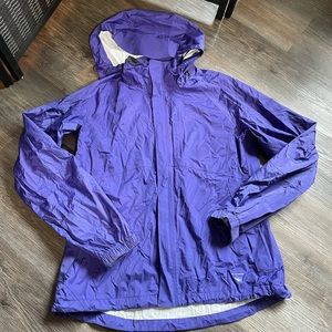 REI - size M - purple light rain jacket